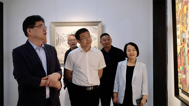 田文静来岳阳县督导旅发大会筹备工作