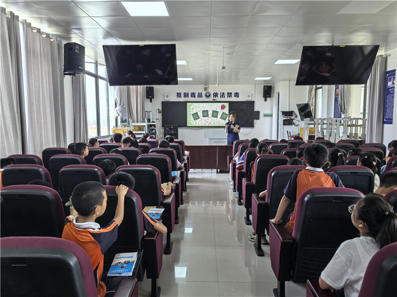 科普为“双减”赋新能 市科协科普活动走进公田中心小学