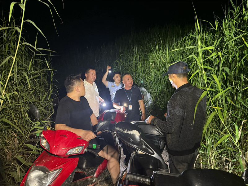 水陆亮剑“裤裆湾” 非法捕捞“零遁形”