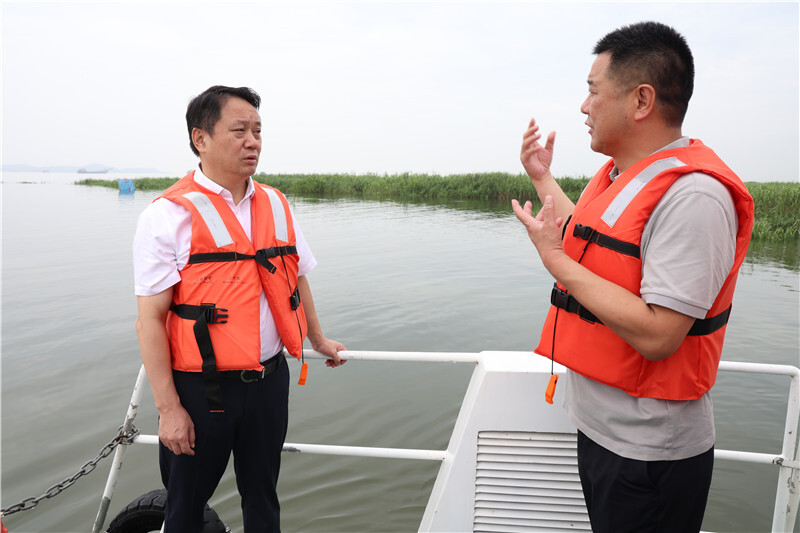吳光文到東洞庭湖巡湖并督導(dǎo)禁捕禁釣、防汛備汛等重點工作