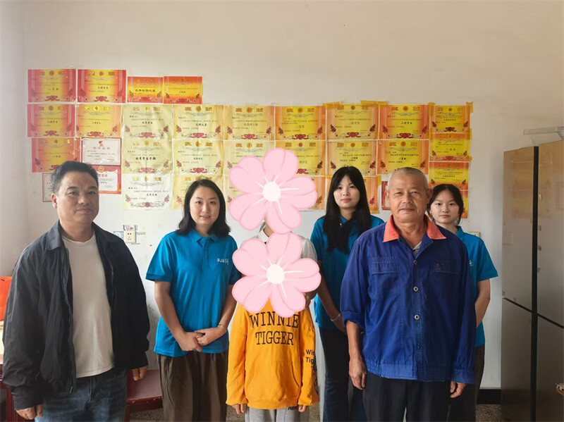 情暖金秋 助梦启航——麻塘街道联合开展公益助学活动