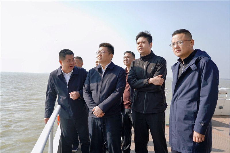 肖湘晖开展东洞庭湖巡湖工作