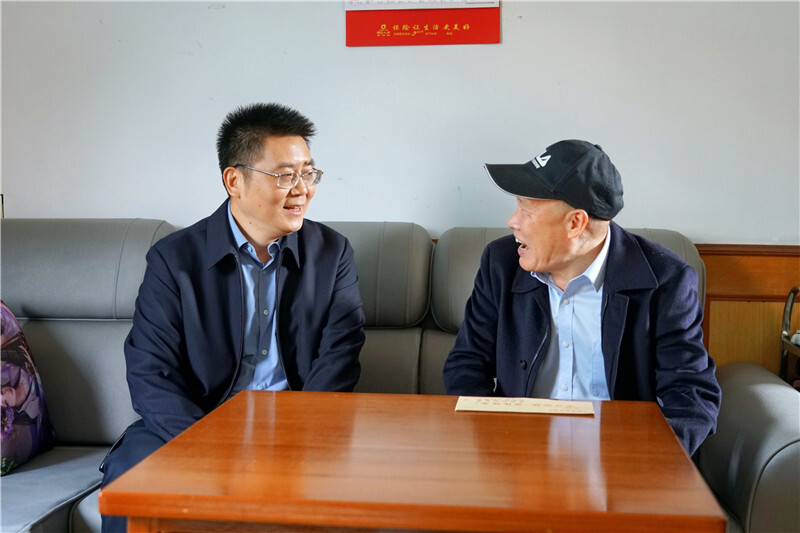 肖湘晖开展重阳节前走访慰问活动