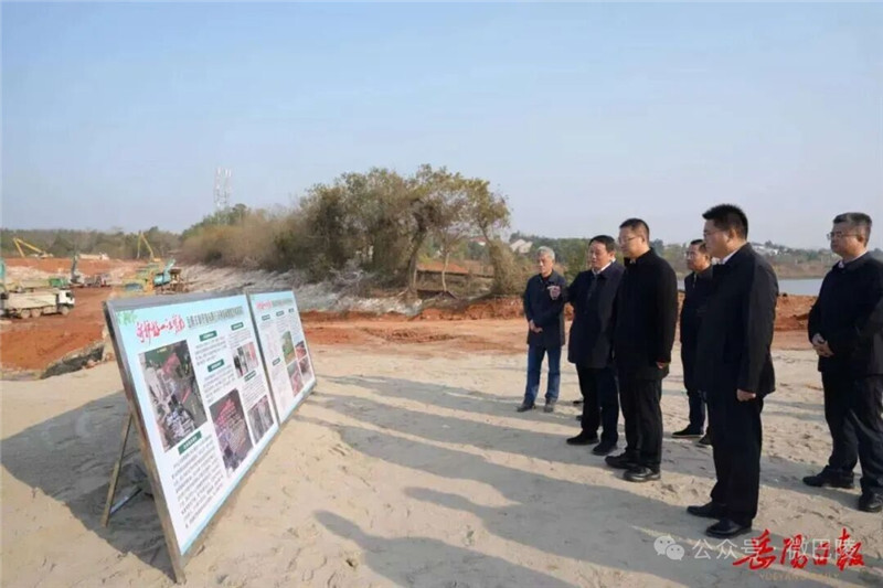 谢卫江调研岳阳县经济社会发展情况