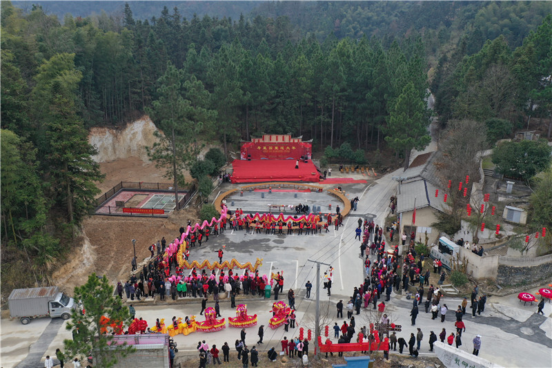 非遗“闹”立春 千人大塅“过大年”