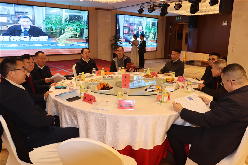 吴光文出席深圳市岳阳县商会第三届第二次会员大会暨2026迎新年会