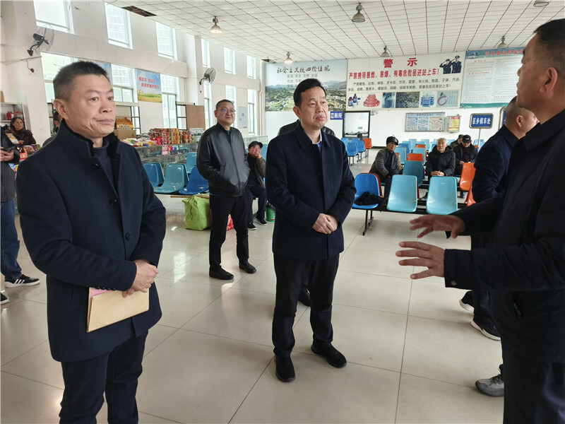 戴卓伟调度春运运力保障及安全生产工作