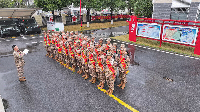 青春赴戎马 热血铸军魂 90名岳阳县男儿踏上军旅征程