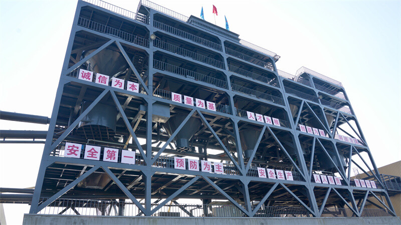 一粒砂的“链式反应”——岳阳县以“企业服务年”撬动硅基产业新高地