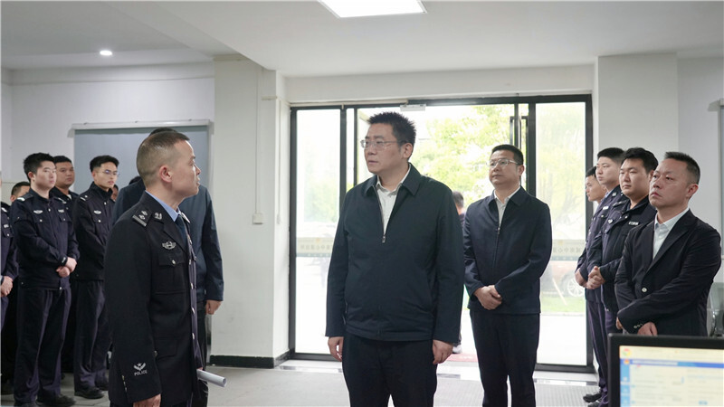 肖湘晖调研社会稳定工作