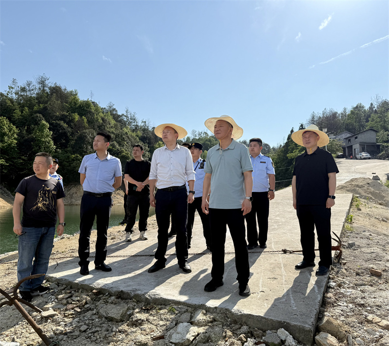续广宁督导公田镇安全生产工作