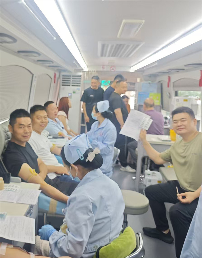 热血献真情 担当展风采——岳阳县东洞庭湖事务中心机关干部积极参与无偿献血