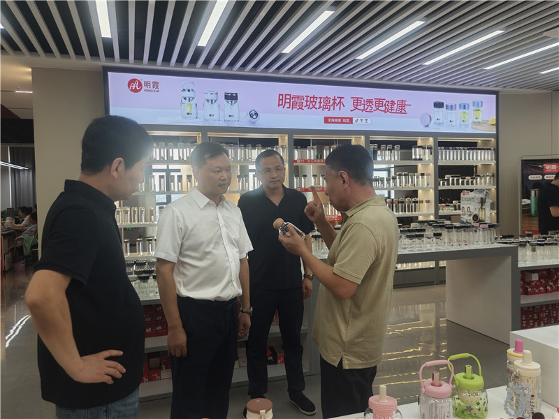 韩翼飞带队赴安徽招商考察