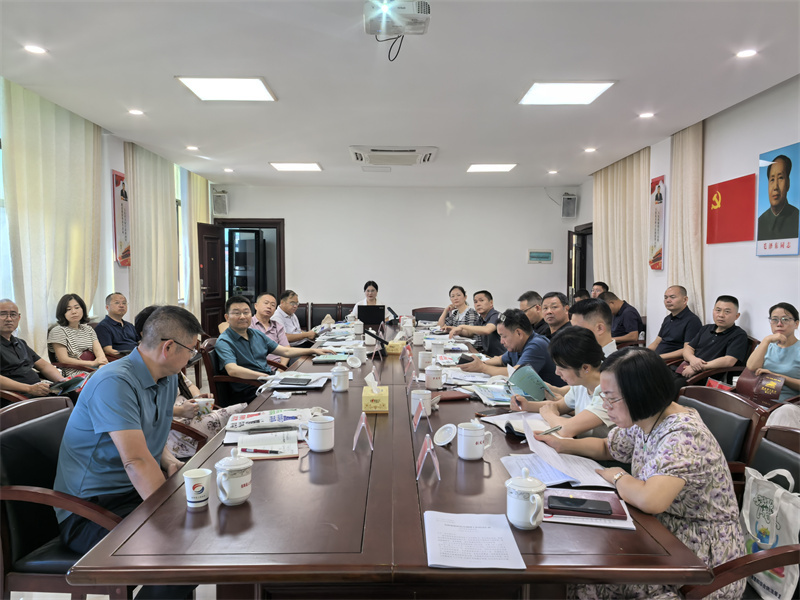 岳阳县人大常委会聚焦“生活垃圾分类”举行 “双提升”行动集中授课